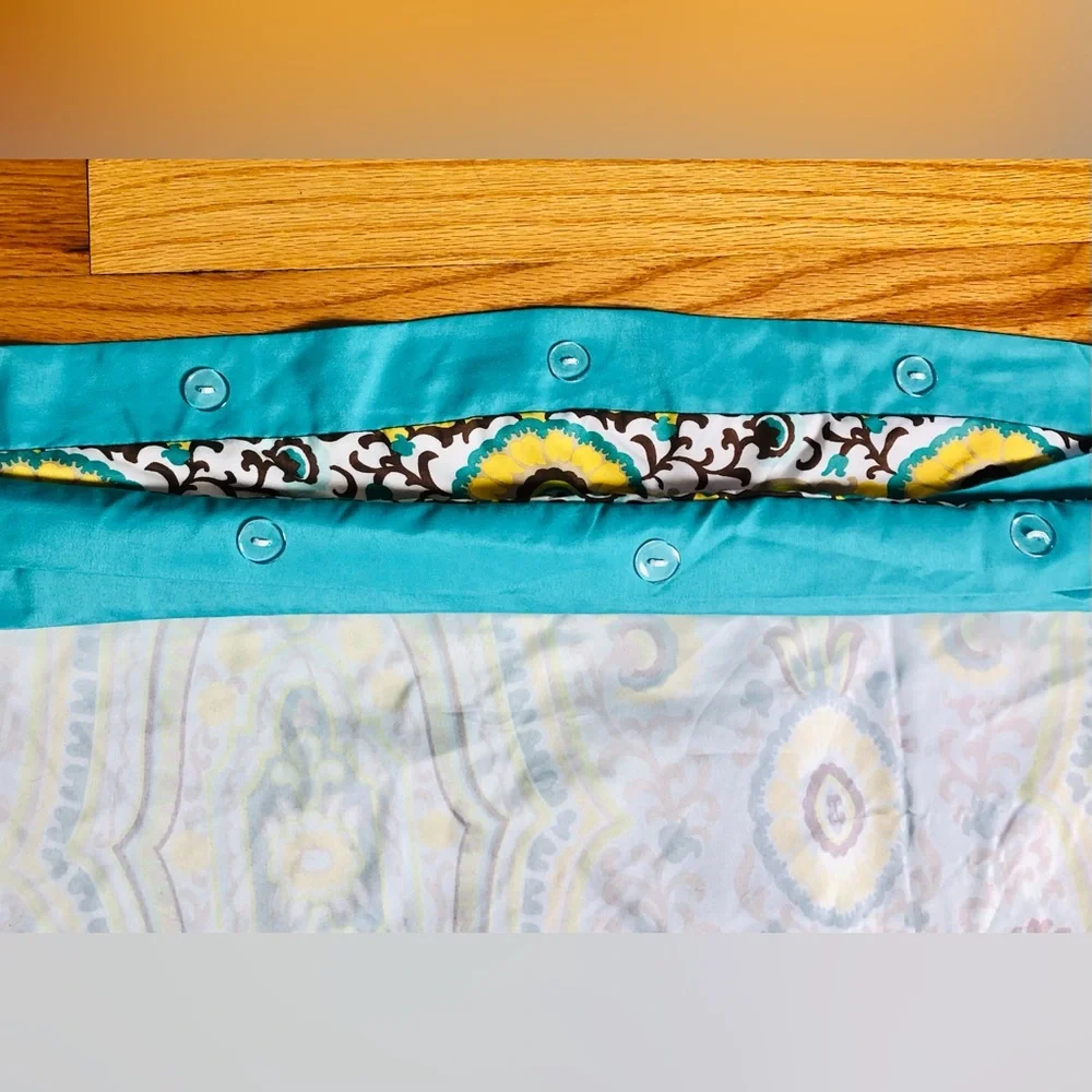 Intelligent Design Ellie Full/Queen Duvet Cover Reversible Turquoise Floral Meda